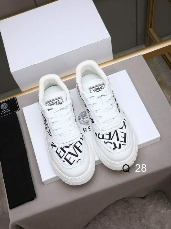 Picture of Versace Shoes _SKUVersacesz38-45N100120436